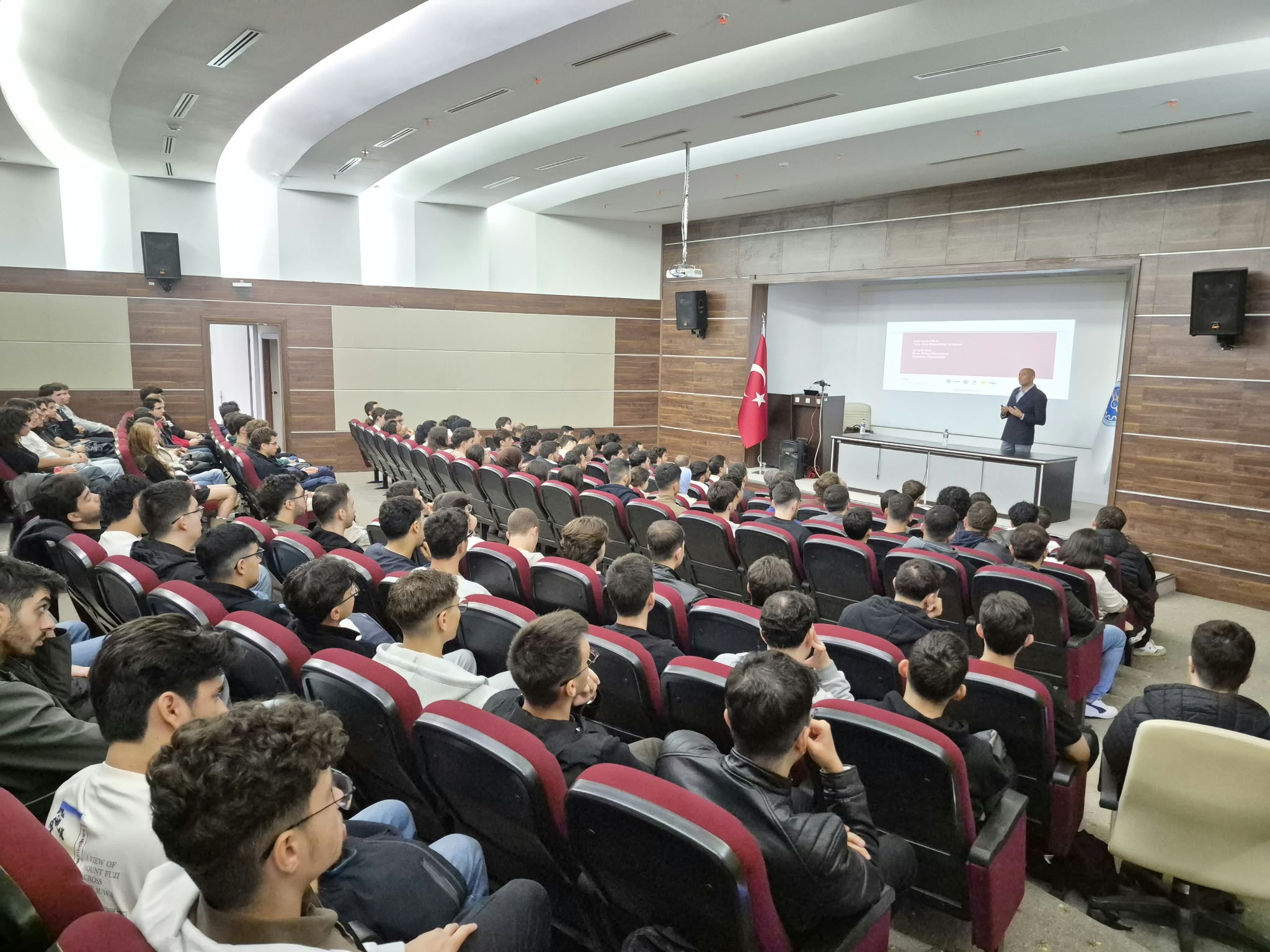 Bursa Uludağ Üniversitesi Mühendislik Fakültesi Otomotiv Mühendisliği Bölümü Açılış Dersini Gerçekleştirdi